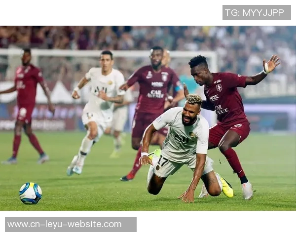 米兰与达鲁萨的巅峰对决展现足球魅力与激情的较量